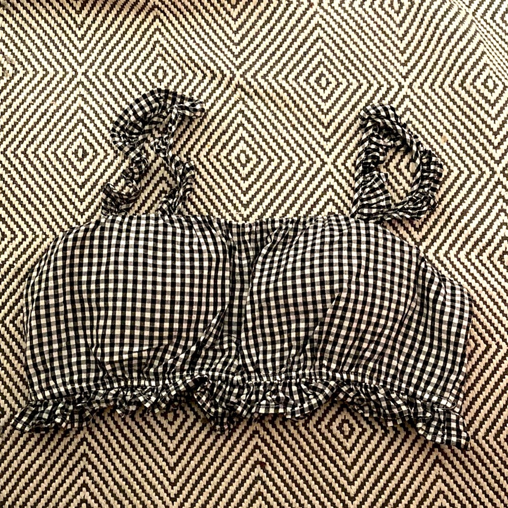 Papaya L Checkered Black/White Crop Top W/ Built-In Bra Pads